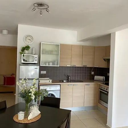 Village E108 Apartment *